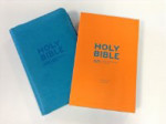 Picture of NIV pocket Bible Cyan (turquoise blue) with zipper